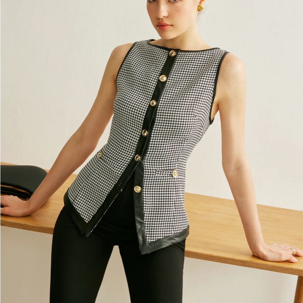 Houndstooth Button Contrast Trim Vest